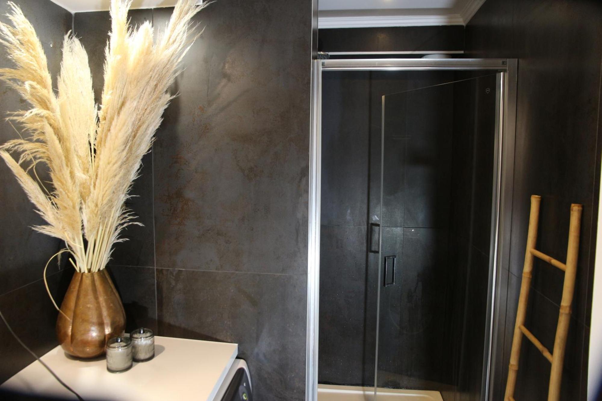 Le Jardin Secret - Balneo & *